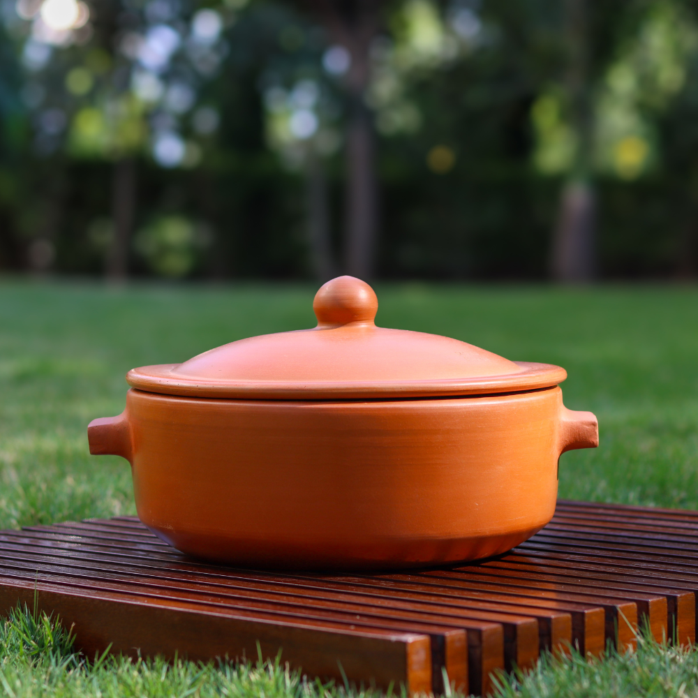 Unglazed Clay Handi / Earthen Hot Case / Clay Pots Combo for Cooking & Serving with Lids – 2L & 2.5L (Red) (Natural Firing Shade & Mirror Shine) + FREE Ash for Cleaning