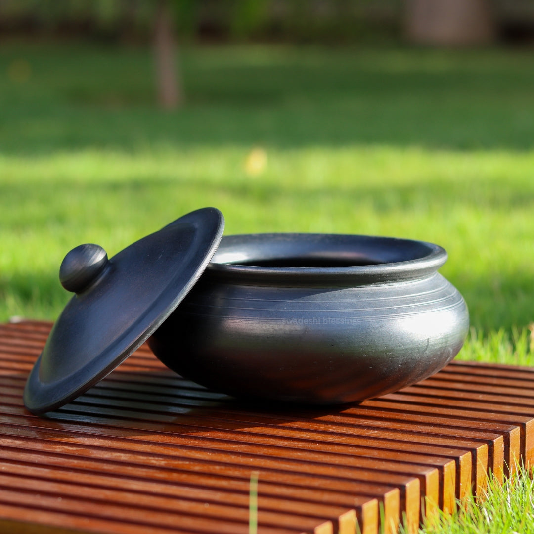 Unglazed Clay Dahi Handi/ Handmade Curd Pot/ Clay Curd Pot Combo with Lid 1.3L (Black & Red) (with Natural White Firing Shade & Mirror Shine) + Free ASH for Cleaning