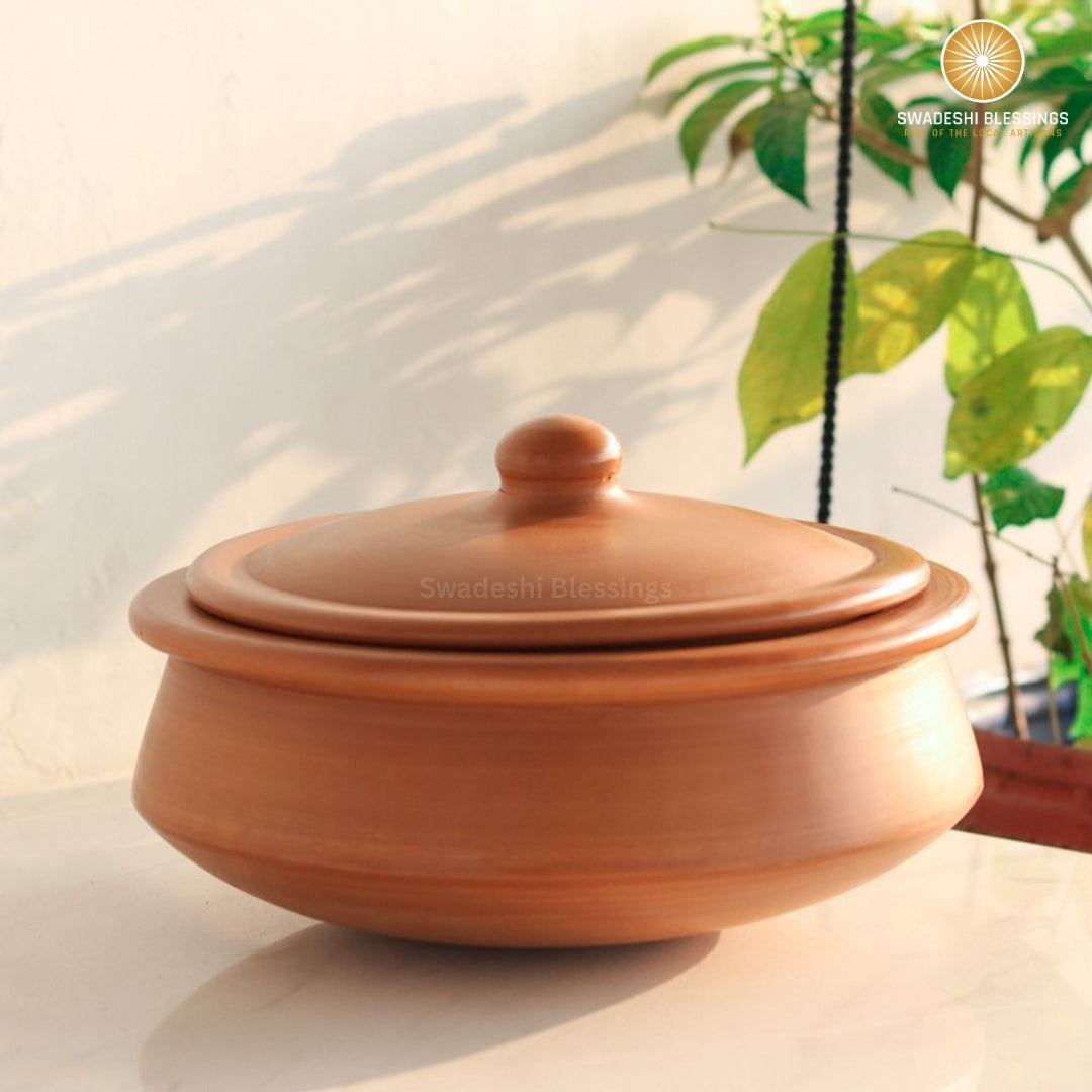 Unglazed Clay Pot for Cooking | Earthen Kadhai | Kerela Handi | Clay Handi for Serving with Lid, 2.8L | Includes Free Palm Leaf Stand and Ash for Cleaning