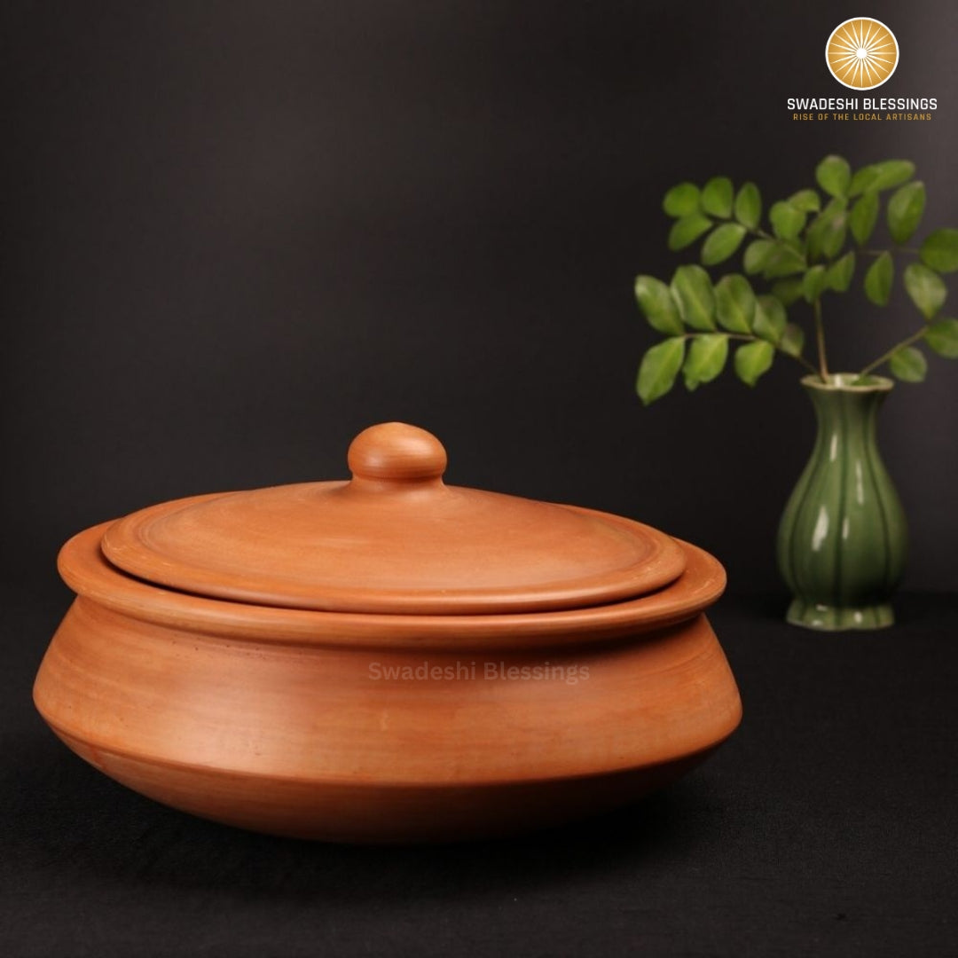 Unglazed Clay Pot for Cooking | Earthen Kadhai | Kerela Handi | Clay Handi for Serving with Lid, 2.8L | Includes Free Palm Leaf Stand and Ash for Cleaning