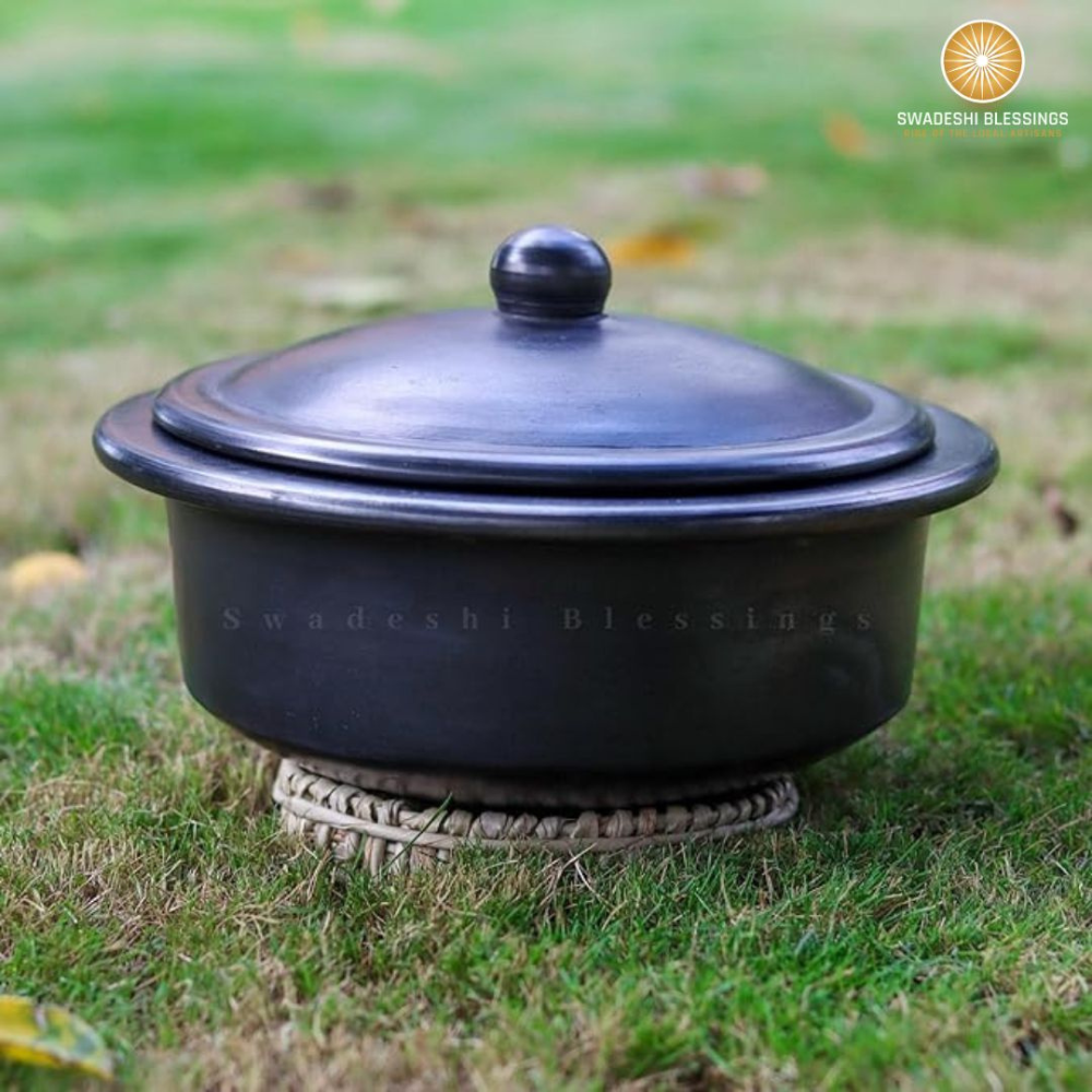 Unglazed Clay Handi / Earthen Bhagona / Clay Pots Combo for Cooking &amp; Serving with Lids – 2.5L Black &amp; 2.5L Red (Natural Firing Shade &amp; Mirror Shine) + FREE Ash for Cleaning